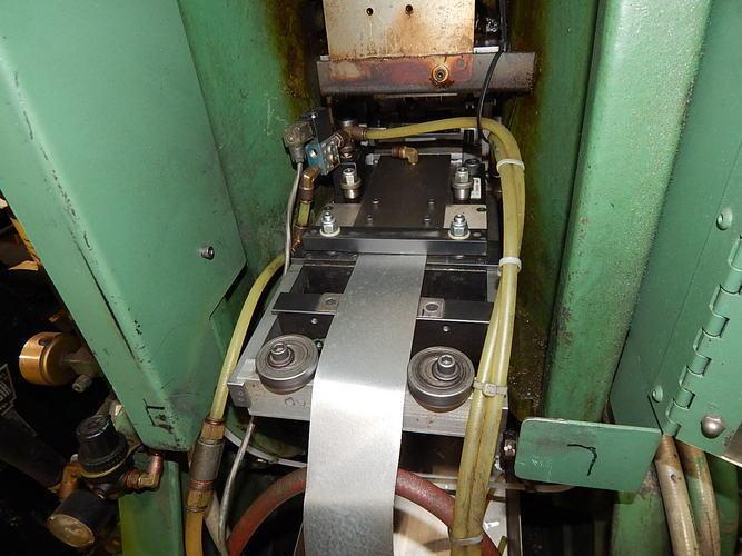 18 Ton, L & J #18, OBI press, 2" stroke, 7" Shut Height, 2" adj., 100-200 SPM variable, 18" x11.5" bed - Image 4
