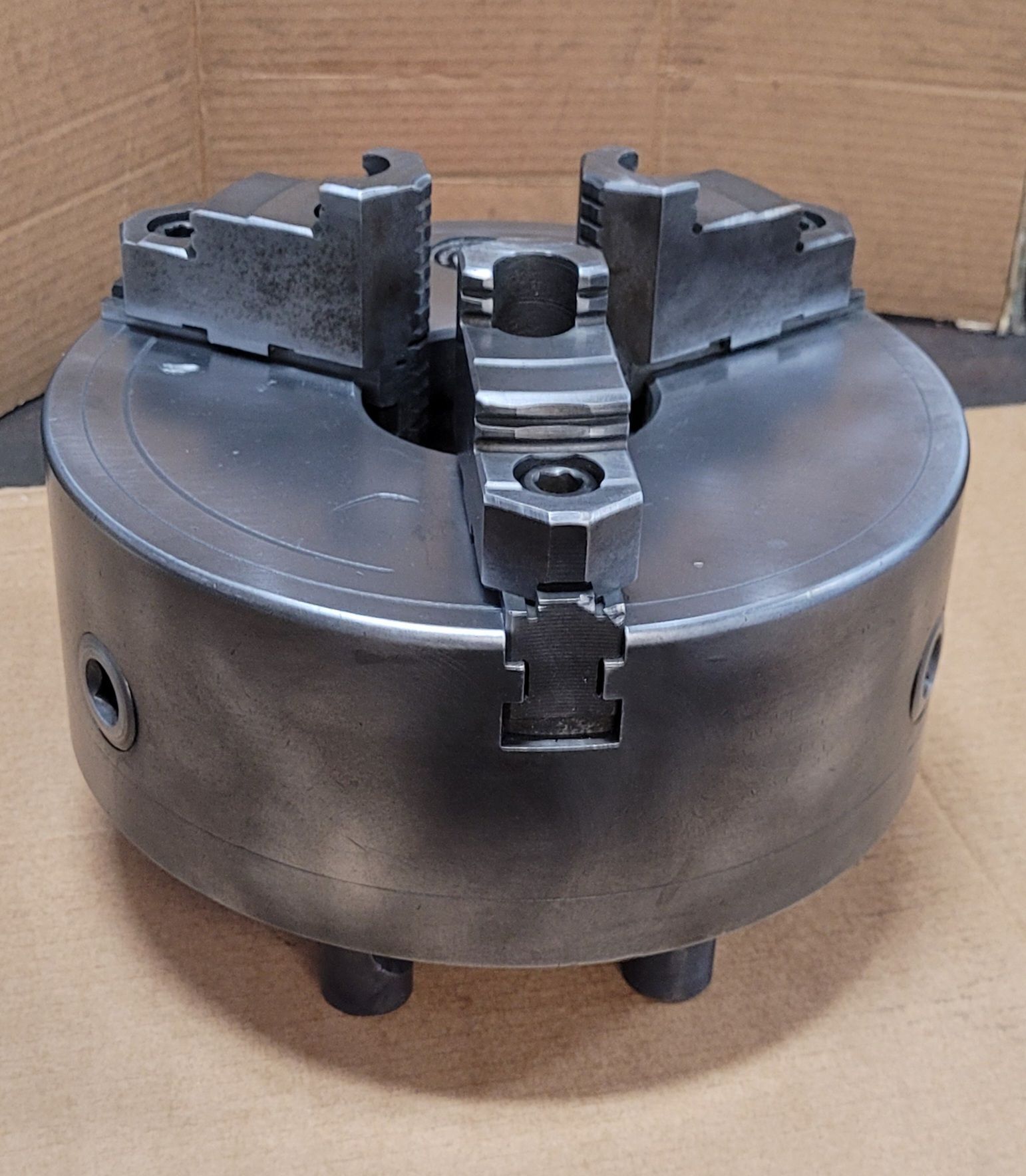 10" Precision, 3-jaw chuck, D1-8 camlock, 3" thru hole, 6-pin, w/ chuck key - Image 2