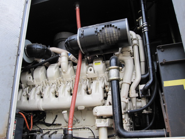 1650 KW MTU #12V4000, diesel generator set, 277/480 Volts, 3-phase, 2322 hours, 1800 RPM, Tier 1, sound - Image 4
