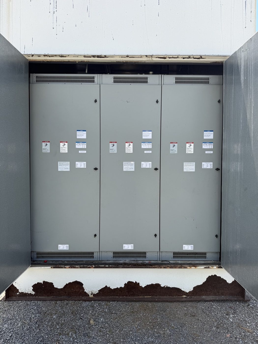 3200 Amps, Kohler Power Systems #203, Generator Paralleling Switchgear, 480 VAC, 4-wire, (2) Cutler-Hammer - Image 1