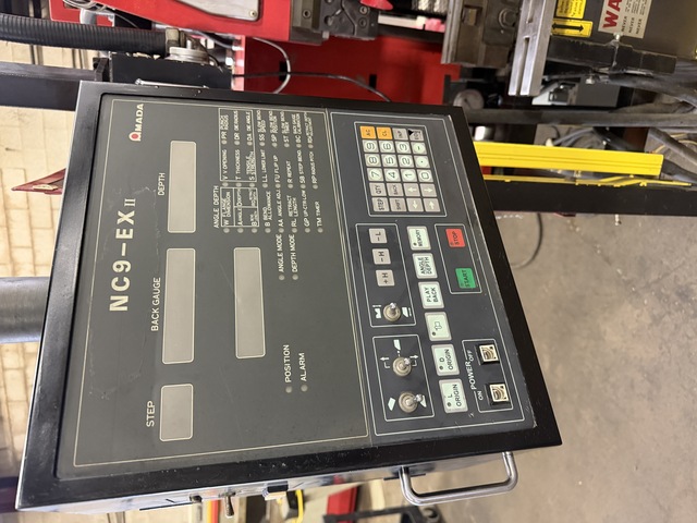 38 Ton, Amada #RG-35S, Hydraulic Press Brake, 49.3" max. bending length, 47.3" table length, 40.2" between - Image 4