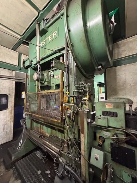 150 Ton, Minster, Staright Side Double Crank Press, 6" stroke, 4" ram adjustment, 23" shut height, 54" x 40" - Image 1