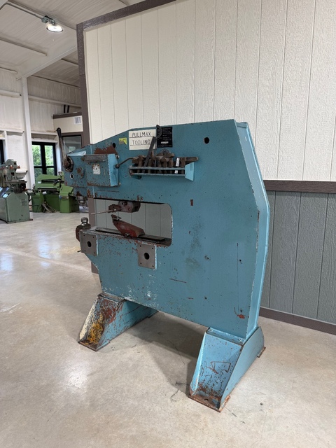 No. P21N Pullmax, Nibbling Machine, Capacity: 7/32", Throat Depth: 42", 2 HP, Machine Complete With An - Image 2