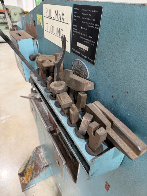 No. P21N Pullmax, Nibbling Machine, Capacity: 7/32", Throat Depth: 42", 2 HP, Machine Complete With An - Image 10