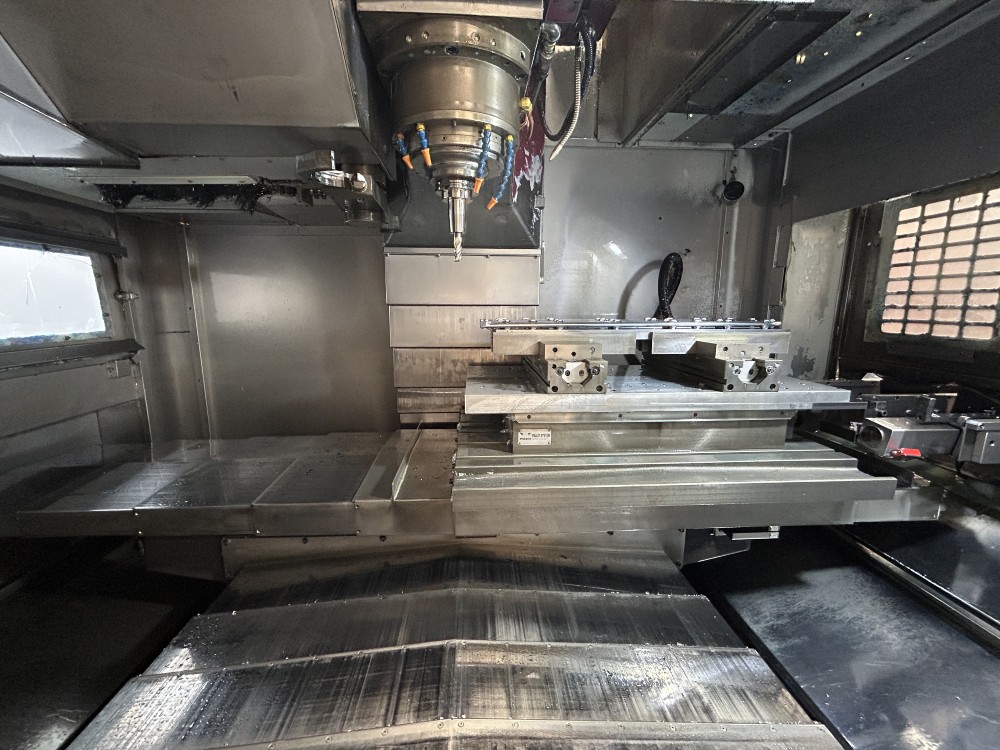 OKK #VM5 III, CNC Vertical Machining Center w/ Midaco A40SD Pallet Changer, 13,000 RPM, 4-axis, 2009 - Image 3