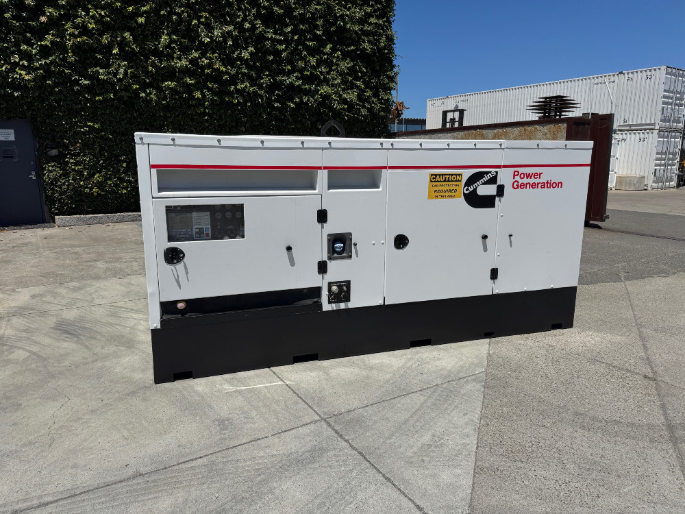 200 KW Cummins #C200D2RE, Tier-4 Diesel Generator, 120-480 Volts, 690 amps, 240 hours, 2016 - Image 1