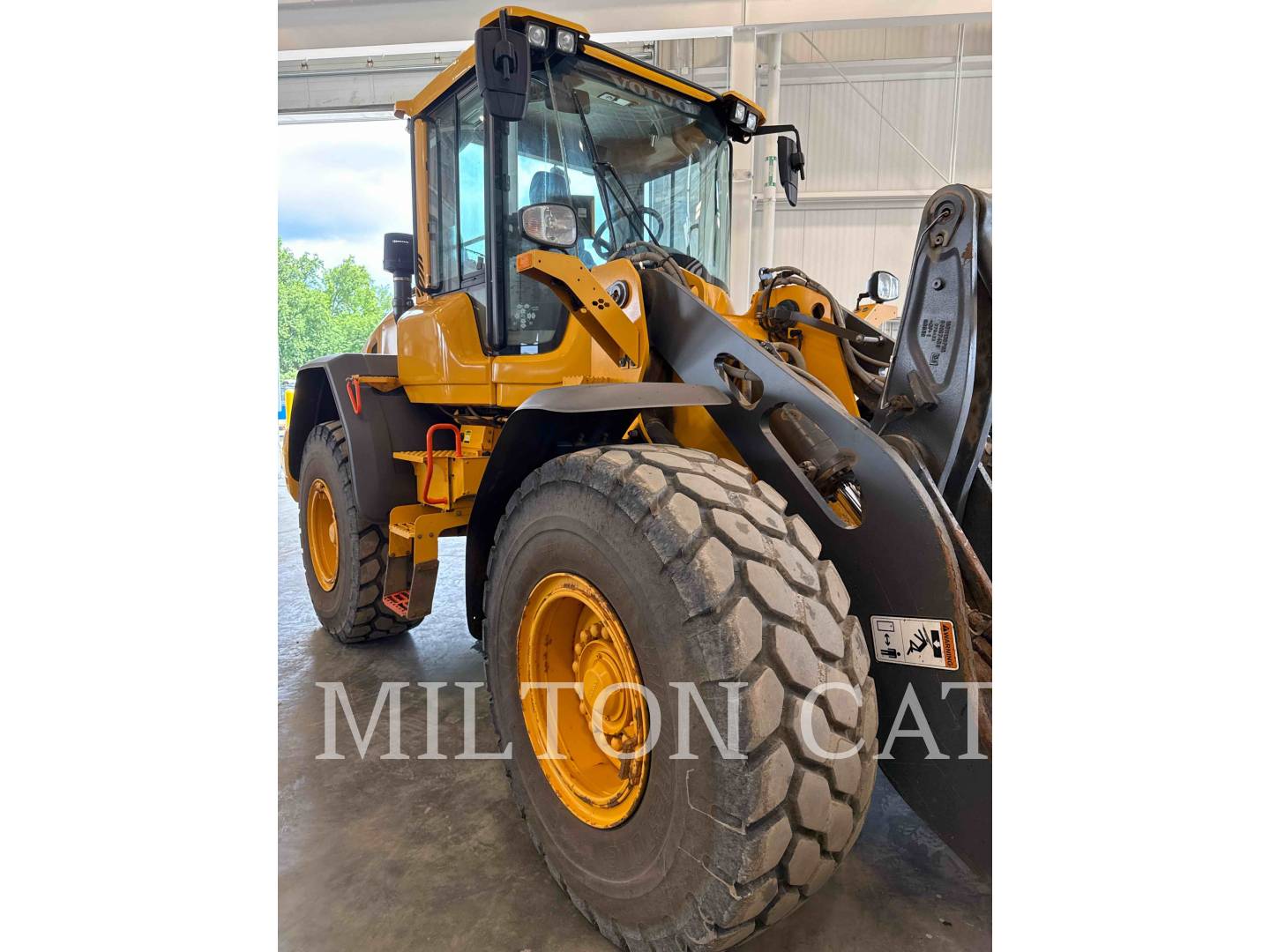 Volvo Construction Equipment L90H2, Wheel Loader, 1664 hours, S/N: 627909, 2024 - Image 2