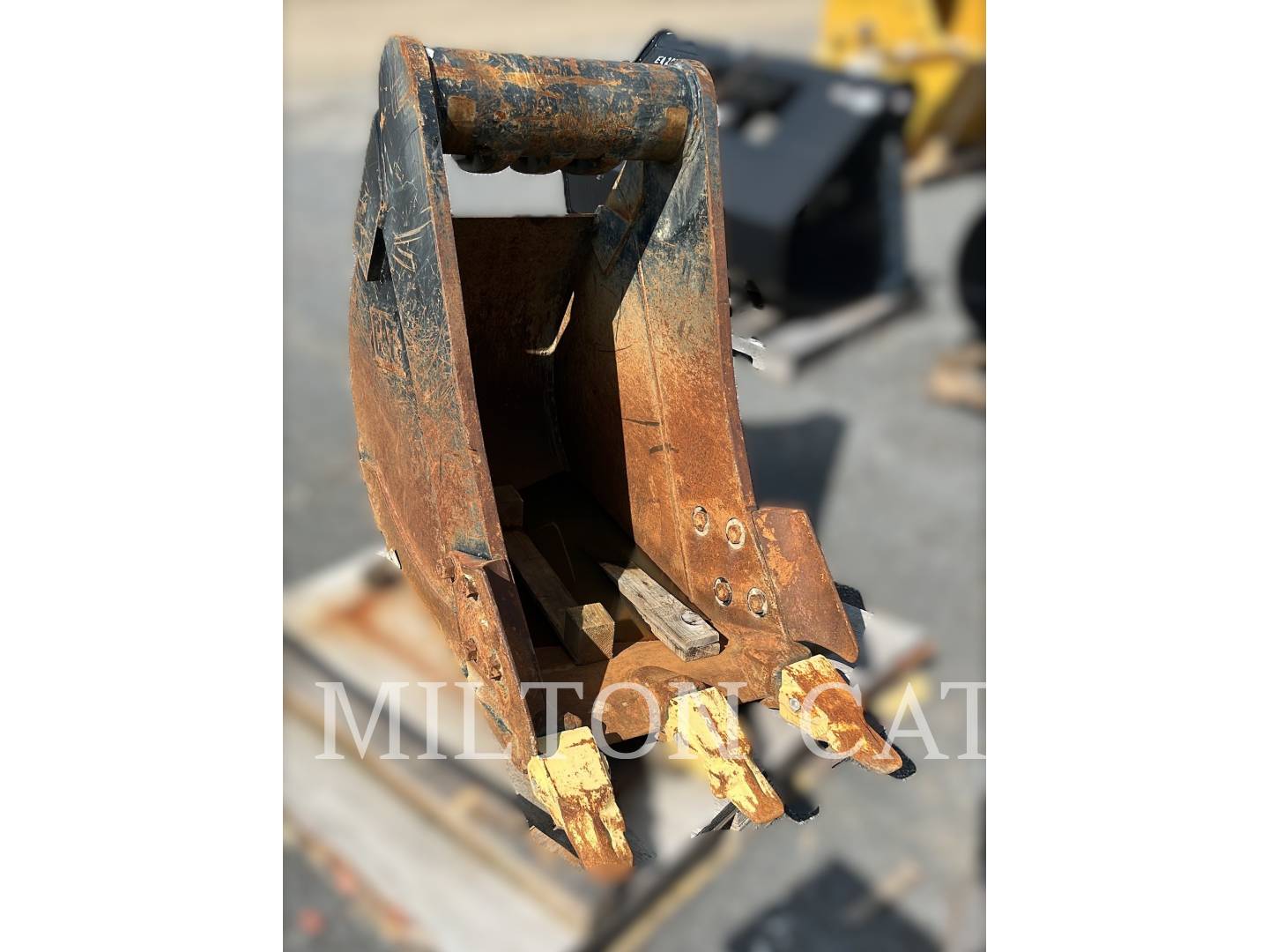 Caterpillar 24" HD BUCKET, PIN LOCK, Bucket, S/N: MHC15107, 2023 - Image 2