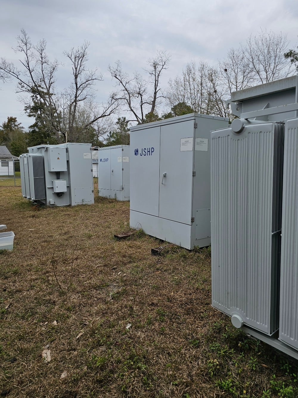 2500 KVA 15700 Delta Primary, 415 WYE Secondary, ETAC Service & Supply, Oil, Padmount, (30 Available) - Image 3
