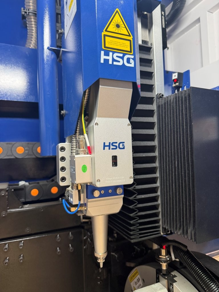 HSG #R2, CNC fiber tube laser cutting system, 6000 watt, 0.47" - 9.45" round tube, 3.3' - 21.3' tube length - Image 4