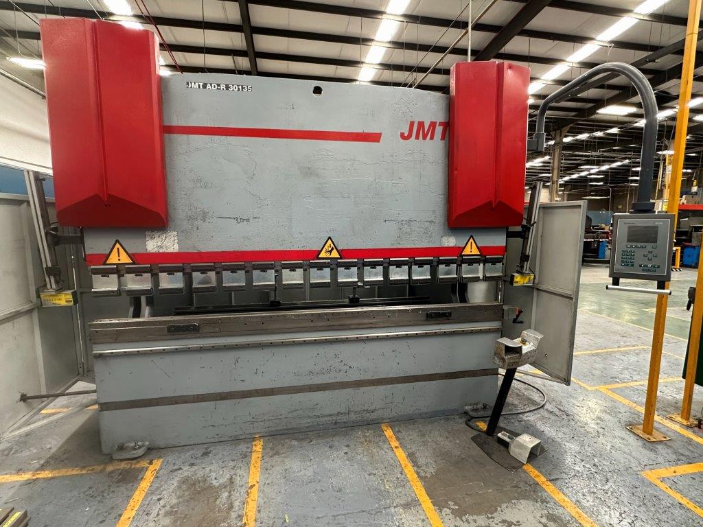 150 Ton, JMT #ADR-30135, CNC press brake, 10' overall, 101" between housing, 10.4" stroke, 21" throat, 2013 - Image 1