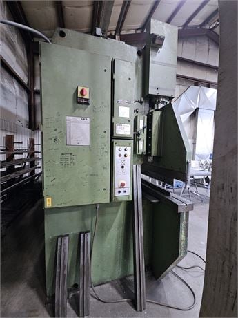 110 Ton, LVD #H-14, Hydraulic Press Brake, 14' overall, 122" between housing, 12" throat, tooling package - Image 3