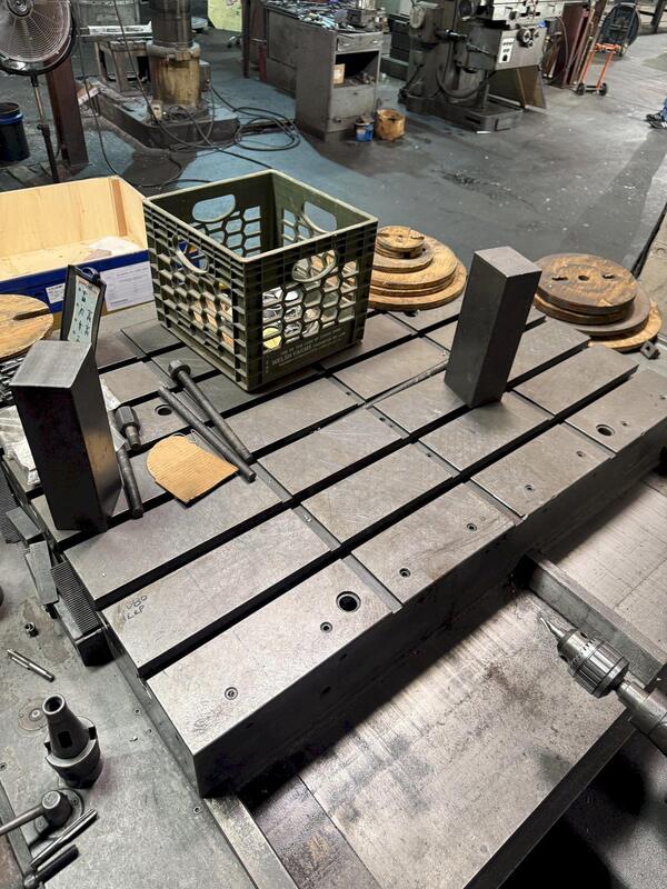 3" DeVlieg #3H-48, floor type horizontal boring mill, 48" x 35" table, 25-1200 RPM, #40 taper, 3-Axis digital - Image 6