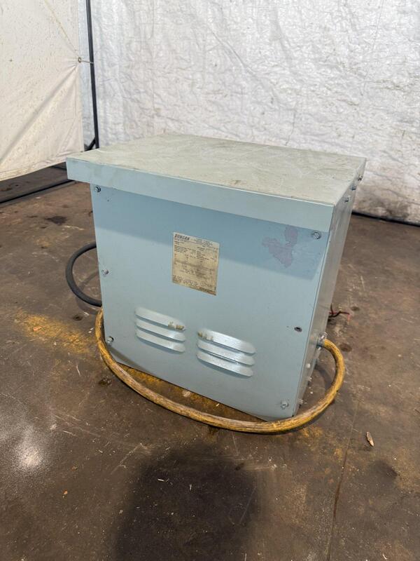 7.5 KVA 460 Primary, , 230/133 Secondary, Dongan #63-0511, transformer, 60 Hz., 3 phase - Image 2