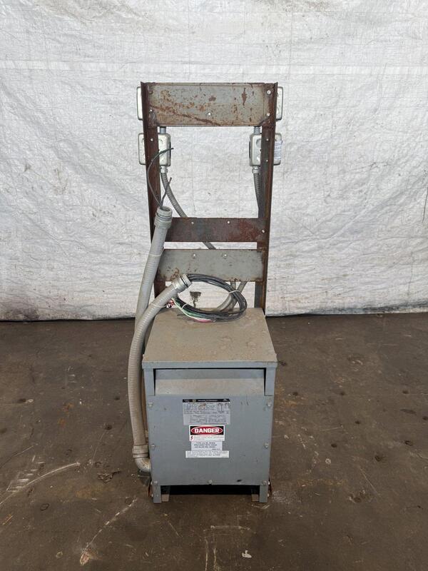 25 KVA 240/480 Primary,, 120/240 Secondary, Square D, transformer, 60 Hz., single phase - Image 2
