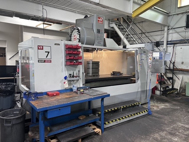 Haas #VF-7/40, CNC vertical machining center, 84" X, 32" Y, 30" Z, 7500 RPM, CAT-40, 30 HP, 24 automatic tool - Image 1