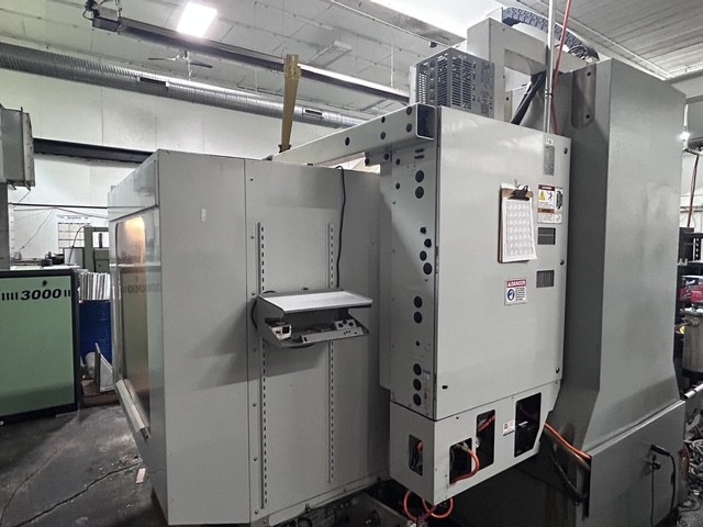 Haas #VF-7/40, CNC vertical machining center, 84" X, 32" Y, 30" Z, 7500 RPM, CAT-40, 30 HP, 24 automatic tool - Image 4