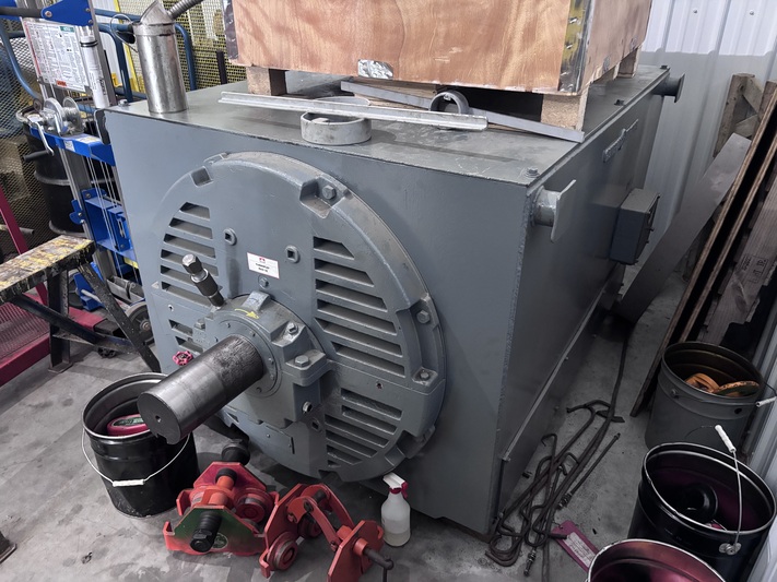 2000 HP RPM 1785 General Electric, Frame 8411S, Electric Motor 3 phase, 6600 Volts, good condition - Image 3