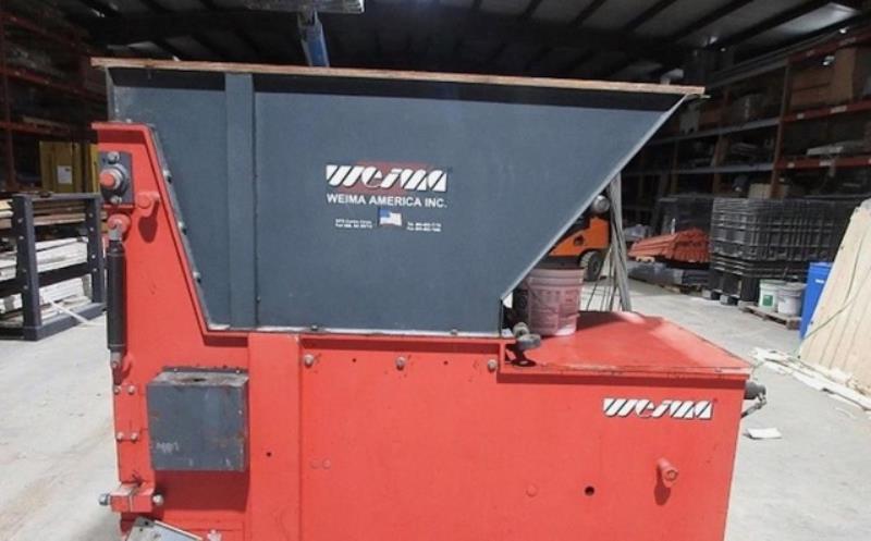 Weima #WLK-10, vertical wood waste grinder, 50 HP, 14-1/2" diameter V-Rotor, 39.4" x 47.2" hopper, 60-120 - Image 1