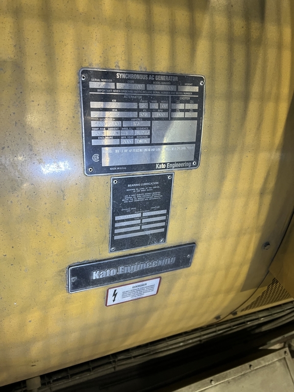 3300 KW Caterpillar #3612 DITA, diesel generator set, 4125 kVA, 7968/13800 Volts, 42,217 hours, 2006 - Image 3