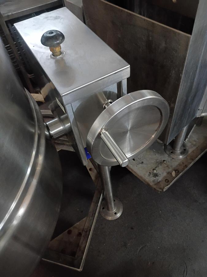 60 gallon Cleveland Range #KDL-60T, tilting direct steam kettle, 2" TDO, 50 PSI @ 298°F, Stainless Steel E-Z - Image 2