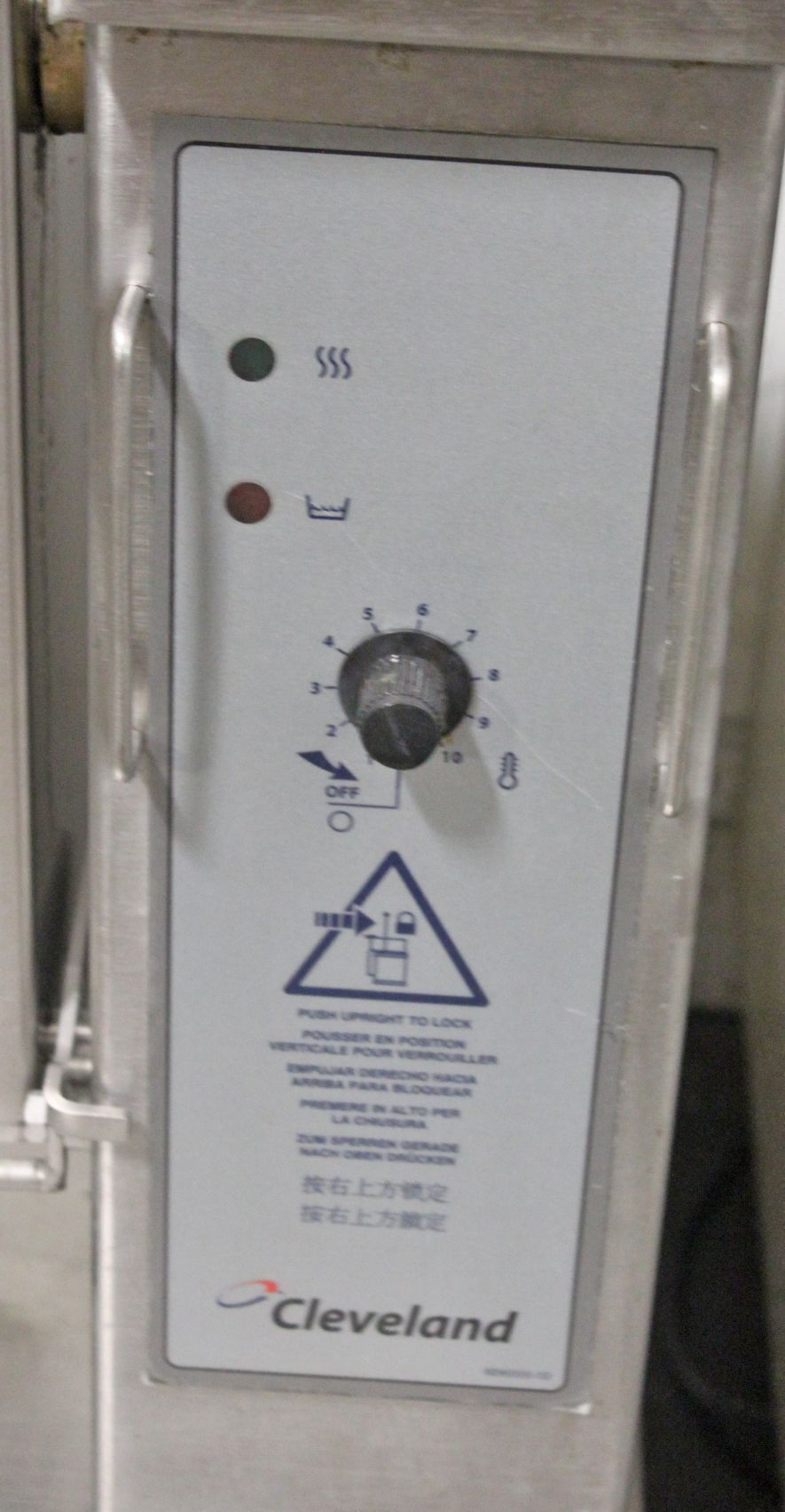 20 gallon Cleveland Range #KEL20T, tilting electric steam kettle on Stainless Steel stand, 50 PSI, 440-480 V. - Image 3