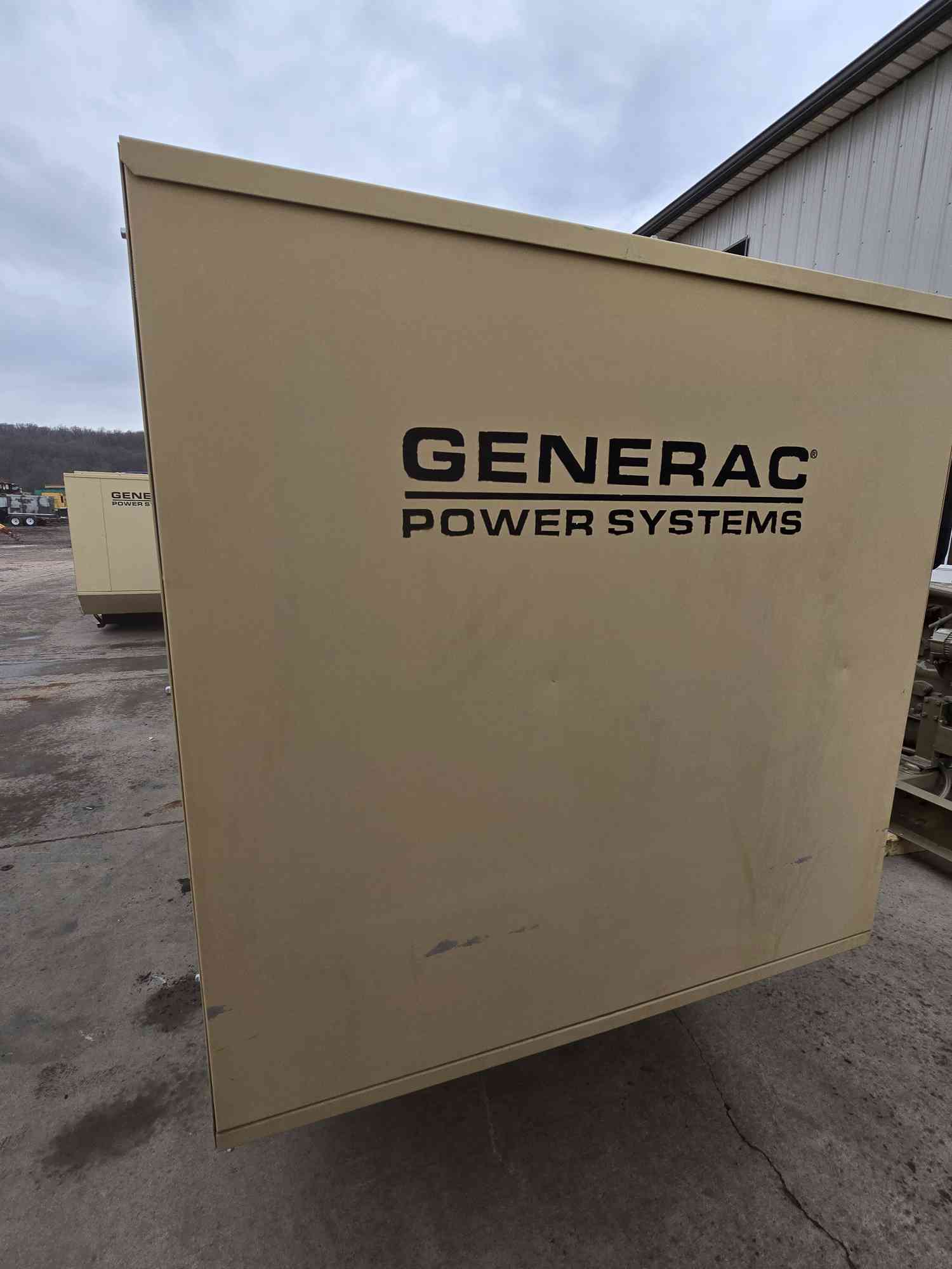 125 KW Generac #SG0125, natural gas/LP generator set, 3 Phase (105 KW 1 Phase), 340 hours, 2004, tested - Image 3
