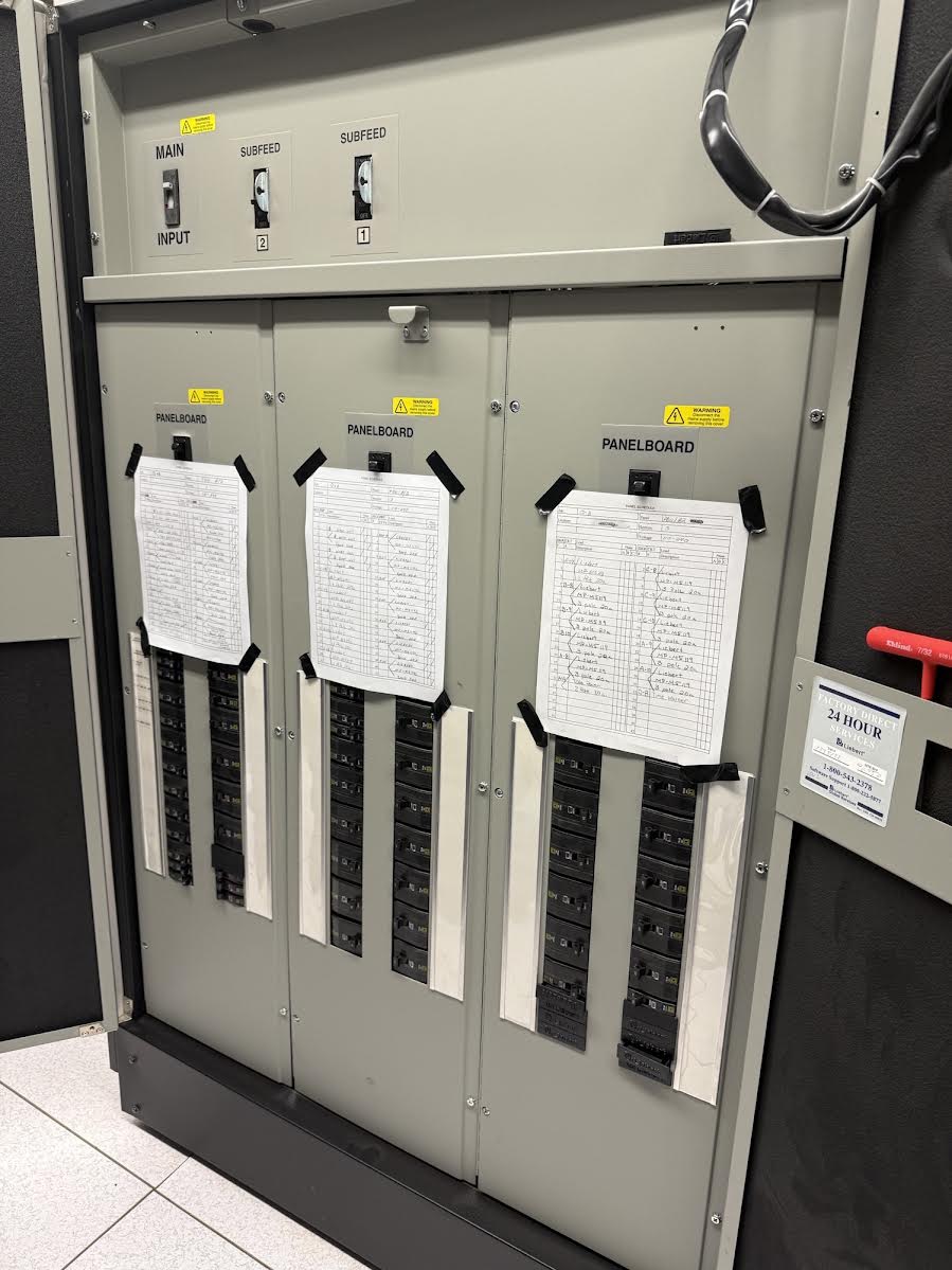 150 KVA Liebert #PPA150C, PDU, 480 x 208Y/120 Volts, 3 Phase - Image 2