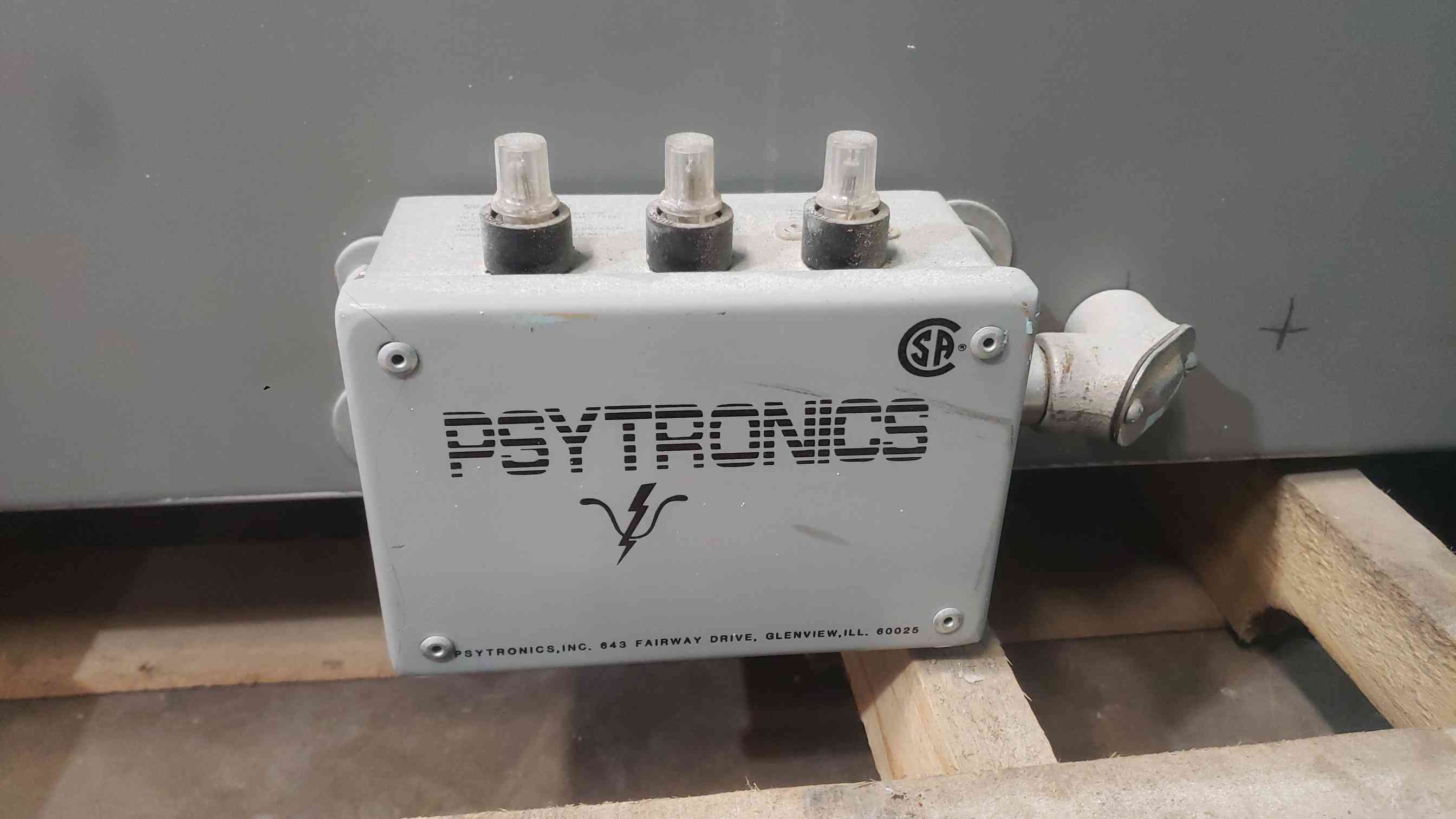 600 Amp, Siemens, Industrial Panelboard, 120/220 Volts, 3 Phase, Main w/ 125A & 100A Breakers - Image 8