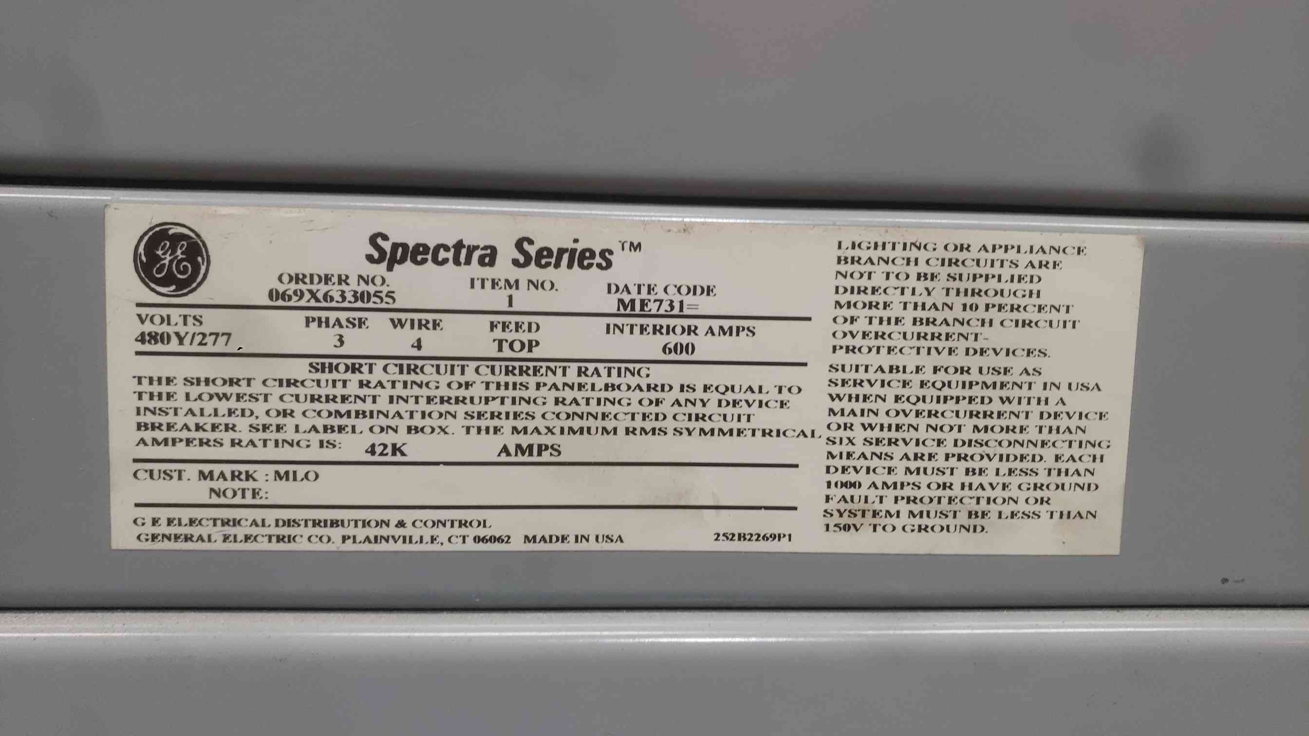 600 Amp, General Electric Spectra Series, Panelboard, 480 Volts, 6 Breakers, UPS/AC Condenser Feed - Image 2