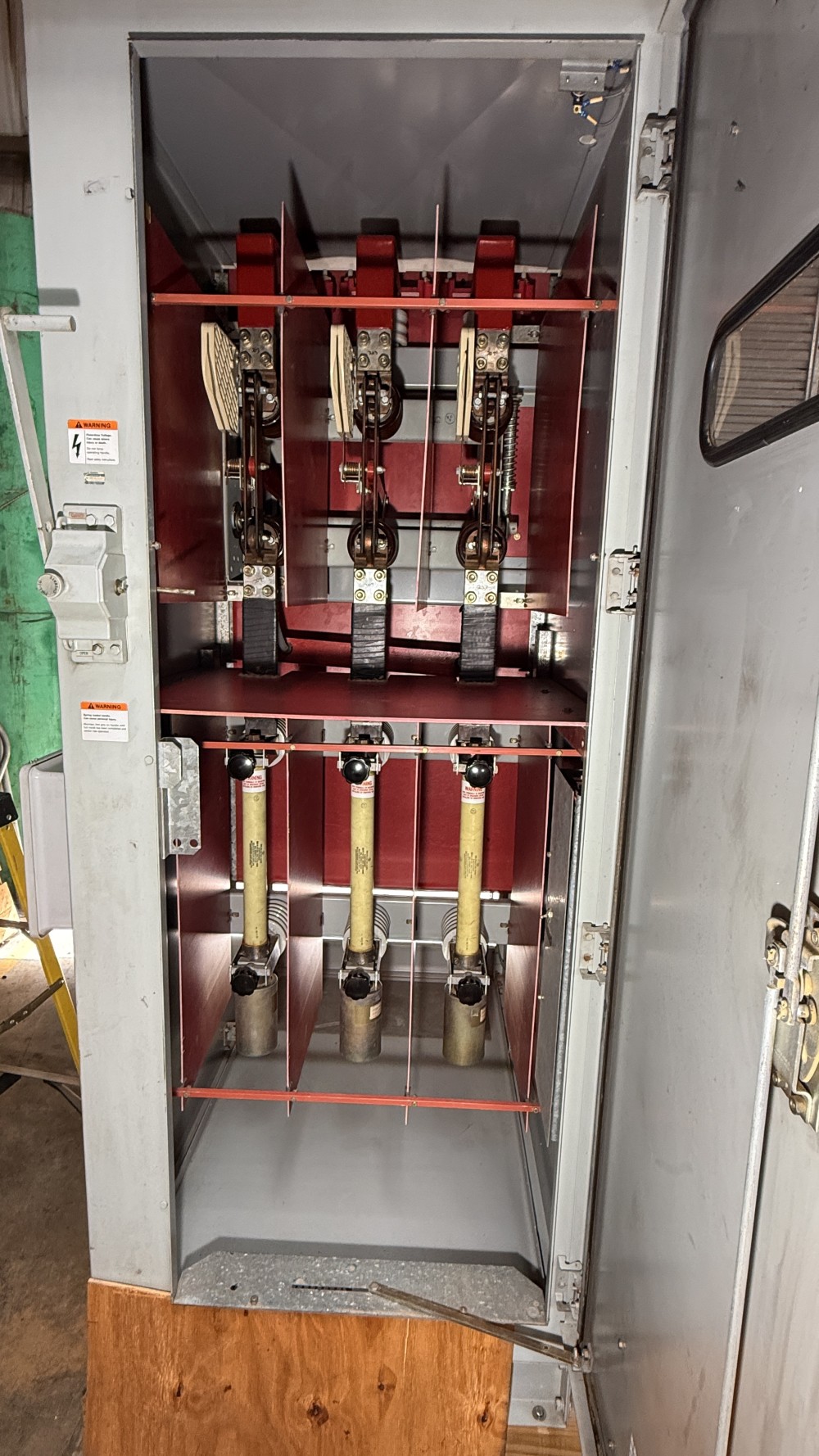 600 amps Siemens, type OQR outdoor , 15 kv, 61 KA (3 available) - Image 3