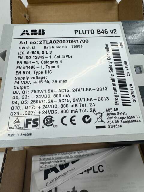 ABB Programmable Safety Controller 2TLA020070R1700 / PLUTO B46 v2 24 VDC - Image 4