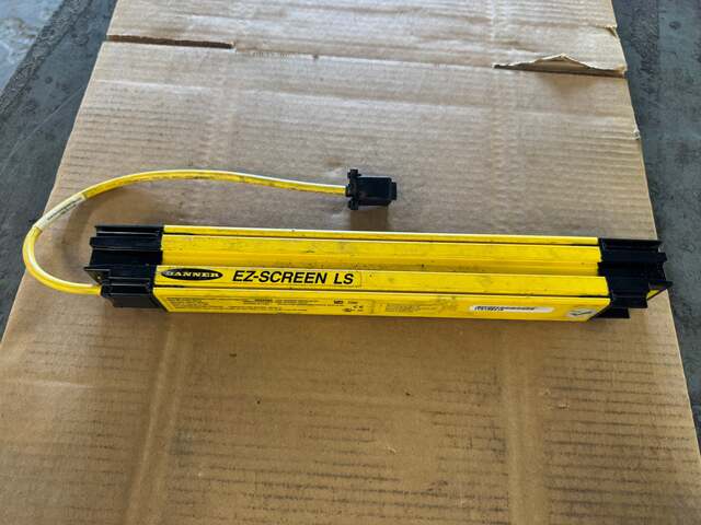 Banner Engineering SLLCE23-350-S Safety Light Curtain Emitter 24V DC Untested Surplus - Image 2