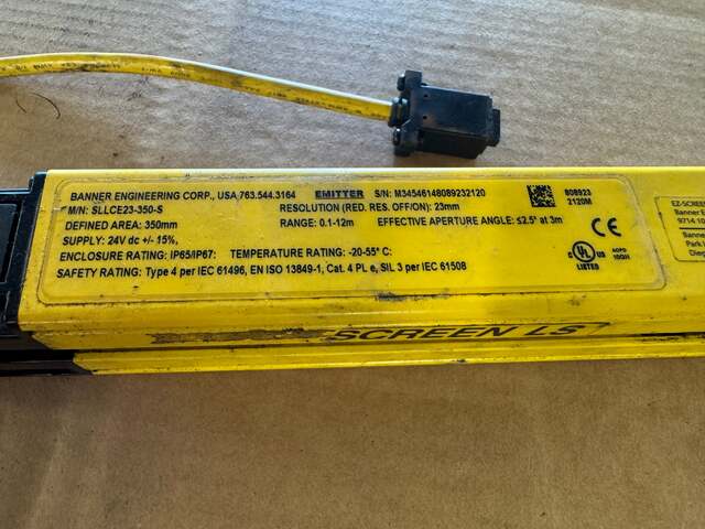 Banner Engineering SLLCE23-350-S Safety Light Curtain Emitter 24V DC Untested Surplus - Image 4