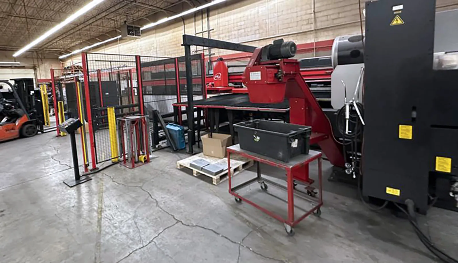33 Ton, Amada #EMLK3610NT, CNC turret punch w/4kW laser, 58 stations, 60" x 120" sheet, AMNC PC Control, 2012 - Image 2