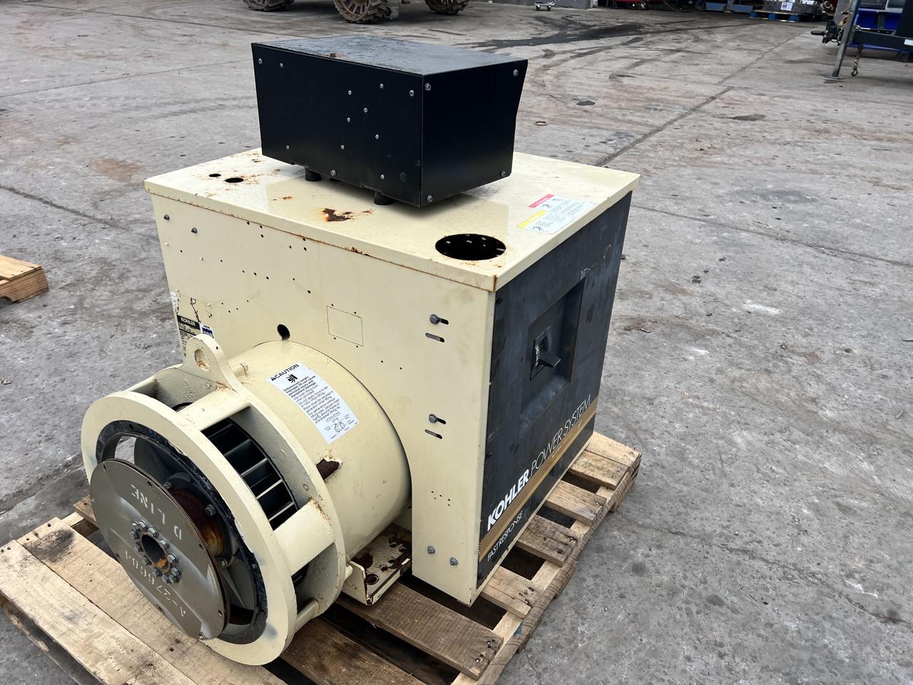 135 KW, 1800 RPM, Kohler #135ROZJ, Generator End, 120/208 Volts, 1PH/3PH, 320 hours, 1998 - Image 8