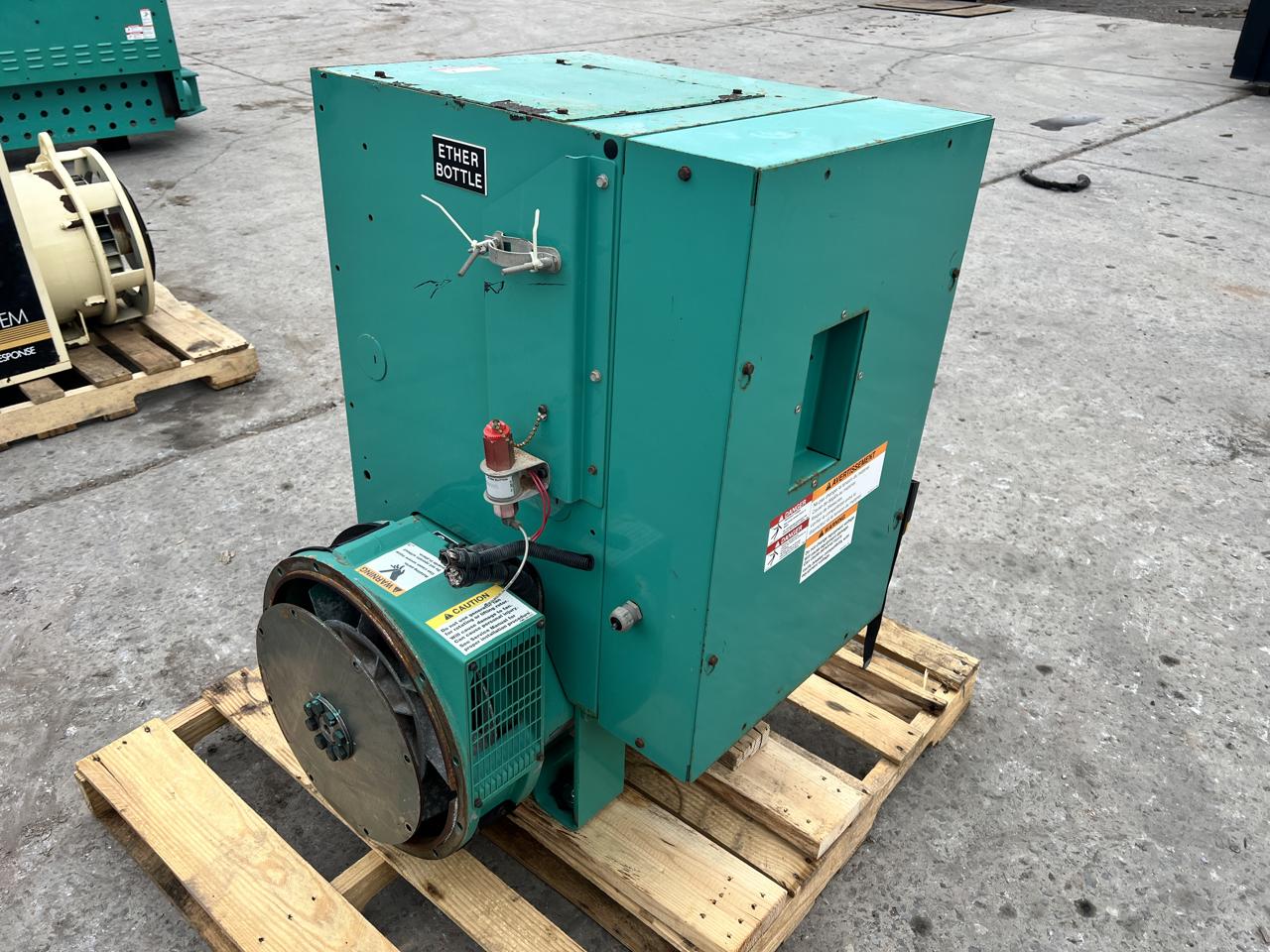35 KW, 1800 RPM, Cummins/Onan/Newage #35DGBB-5716, Generator End w/ Controller & Breaker, 120/208 Volts, 3PH - Image 2