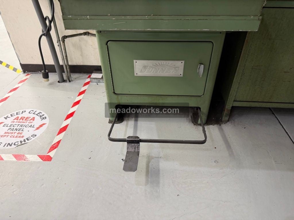 Sunnen #MBB-1660, precision honing machine, cabinet and tooling - Image 7