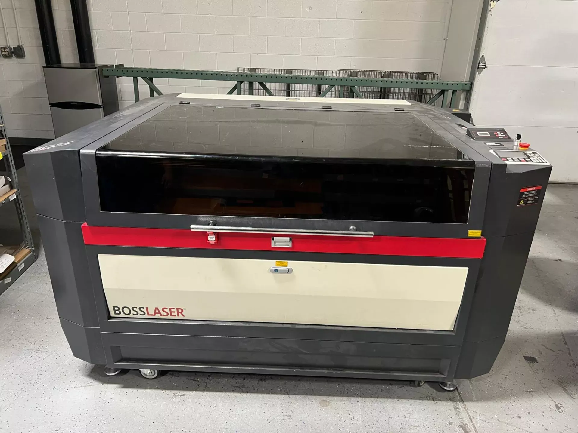 Boss #HP3655, Laser Engraving Machine, 55.1" x 35.4" cut area. 155 width, Lightburn software - Image 3
