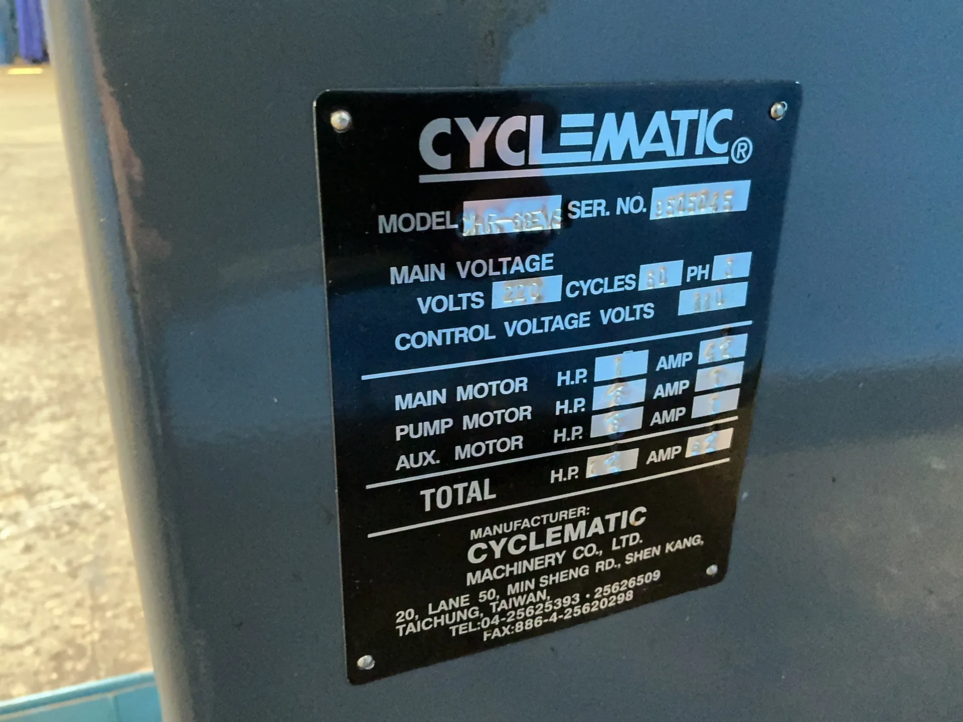 14" x 20" Cyclematic #CHR-68EVS, engine lathe, 1-1/4 HP, 1" bore, Heidenhain control, w/ tooling - Image 6