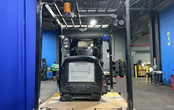 5000 lb. Caterpillar #2E025, electric lift truck, 188" lift, cushion tires, 36 V. - Image 9