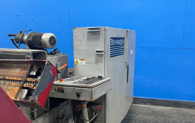30" Behringer #HBP-310/403GA, horizontal band saw, 7.1 kW, 2560 RPM, 2011 - Image 3