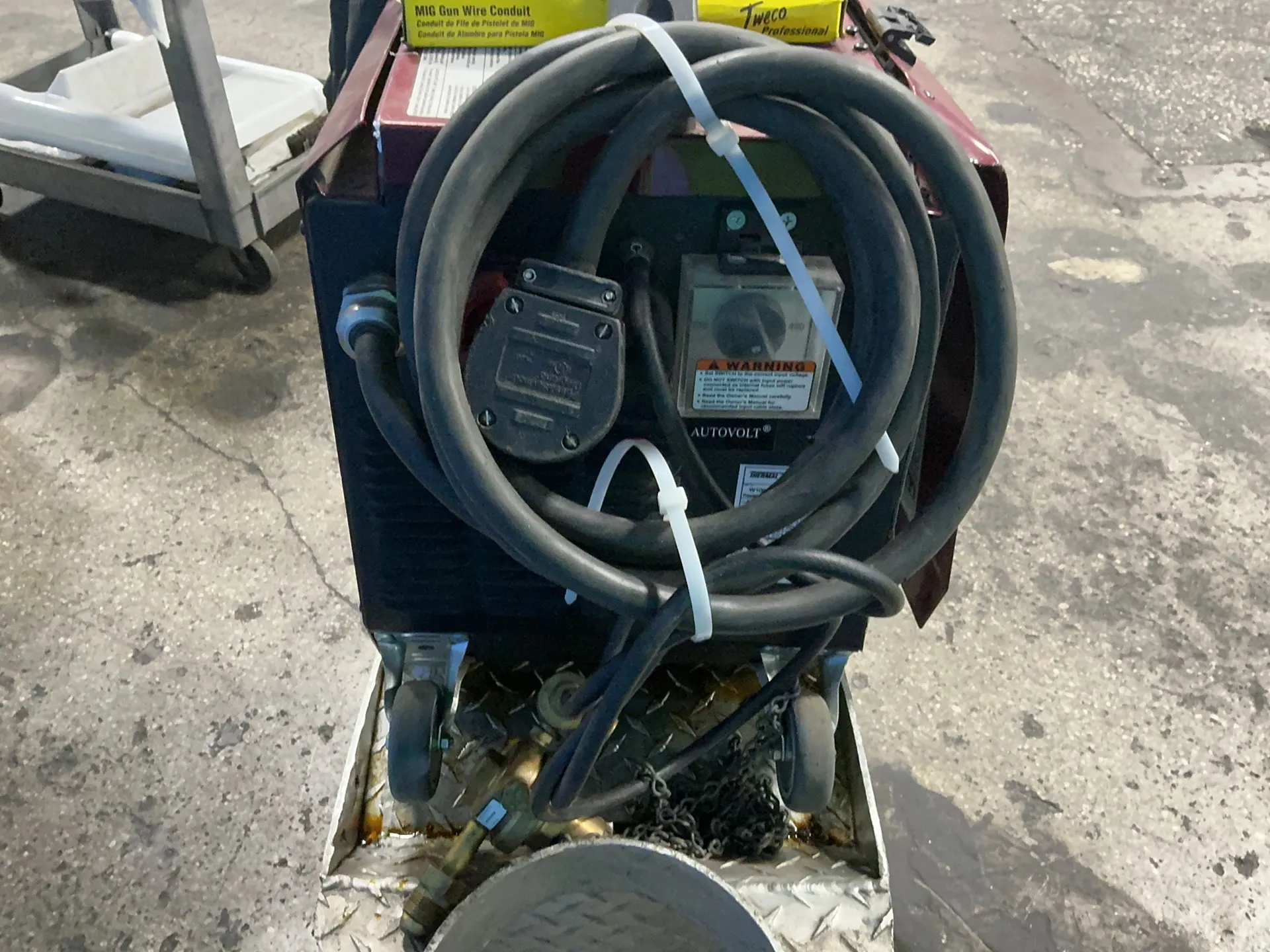 Thermal Arc Specialties #320SP, MIG welder, 320 A, digital display, gun - Image 2