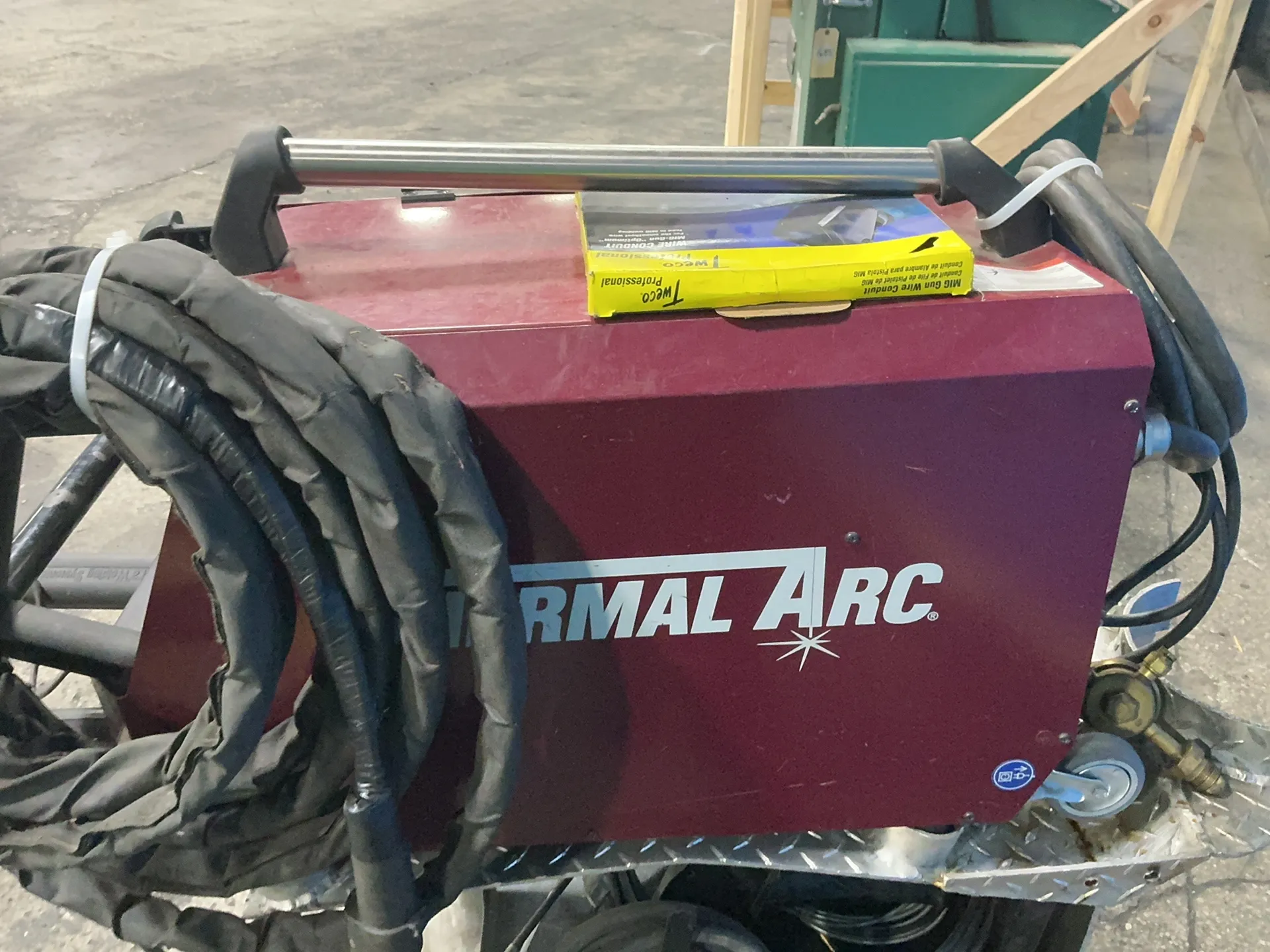 Thermal Arc Specialties #320SP, MIG welder, 320 A, digital display, gun - Image 4