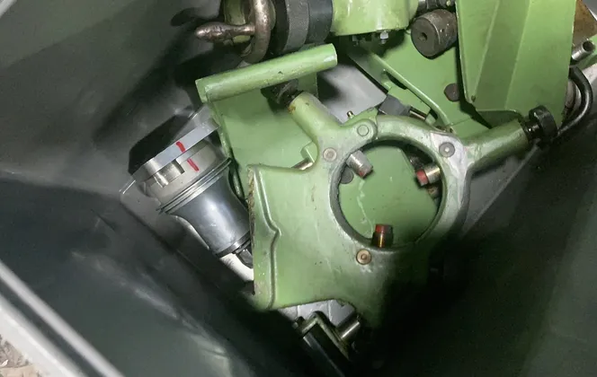 Lztk Livnica Kikinda #A-11-550, cylindrical grinder, steady rest, tailstock, hydraulic unit, 1981 - Image 4