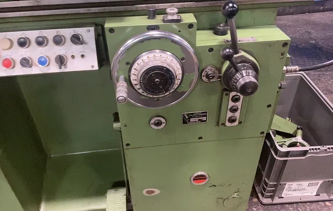 Lztk Livnica Kikinda #A-11-550, cylindrical grinder, steady rest, tailstock, hydraulic unit, 1981 - Image 9