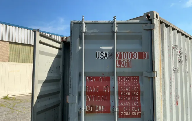 40' Shipping Container, 8' wide x 8'-6" high, 67,200 lb. capacity - Image 8