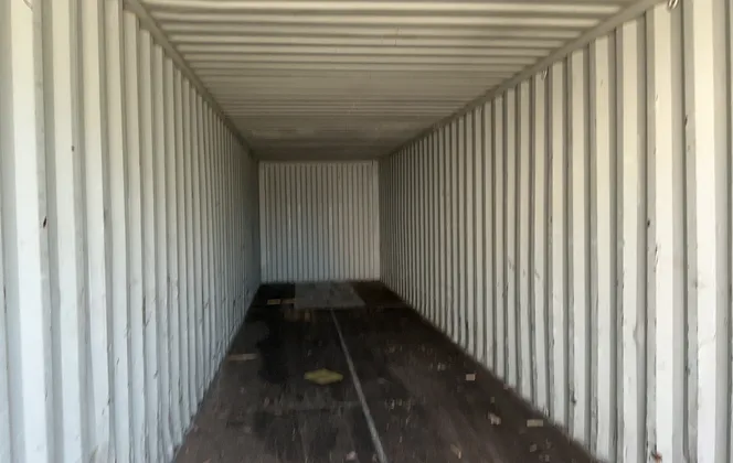 40' Shipping Container, 8' wide x 8'-6" high, 67,200 lb. capacity - Image 9