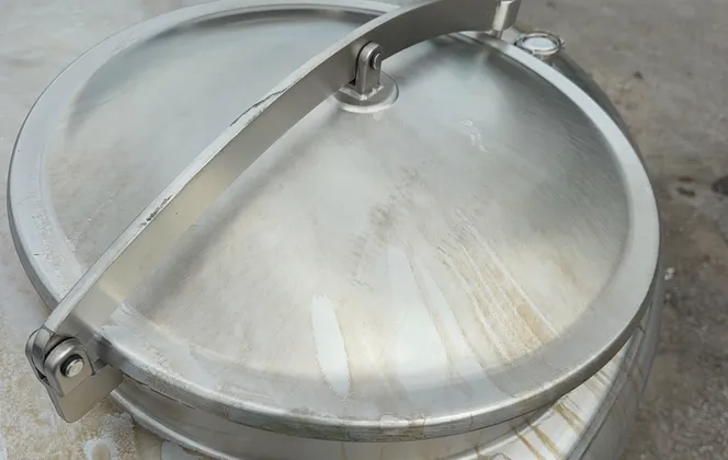 900 gallon Stainless Steel mixing tank, 58" x 84" - Image 8