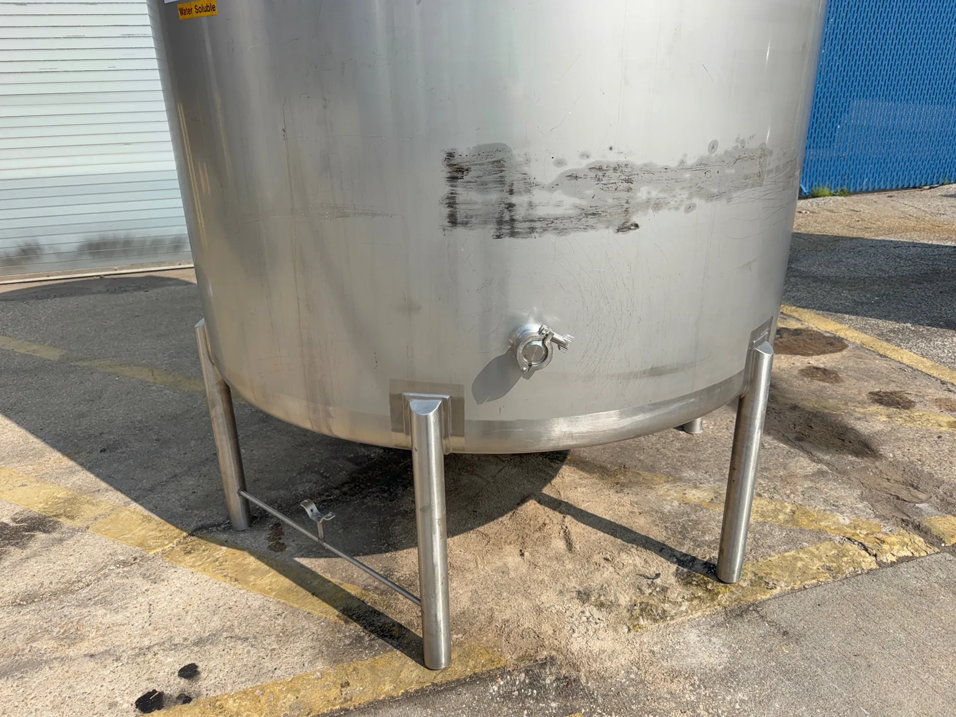 900 gallon Stainless Steel tank, 58" x 84" - Image 6